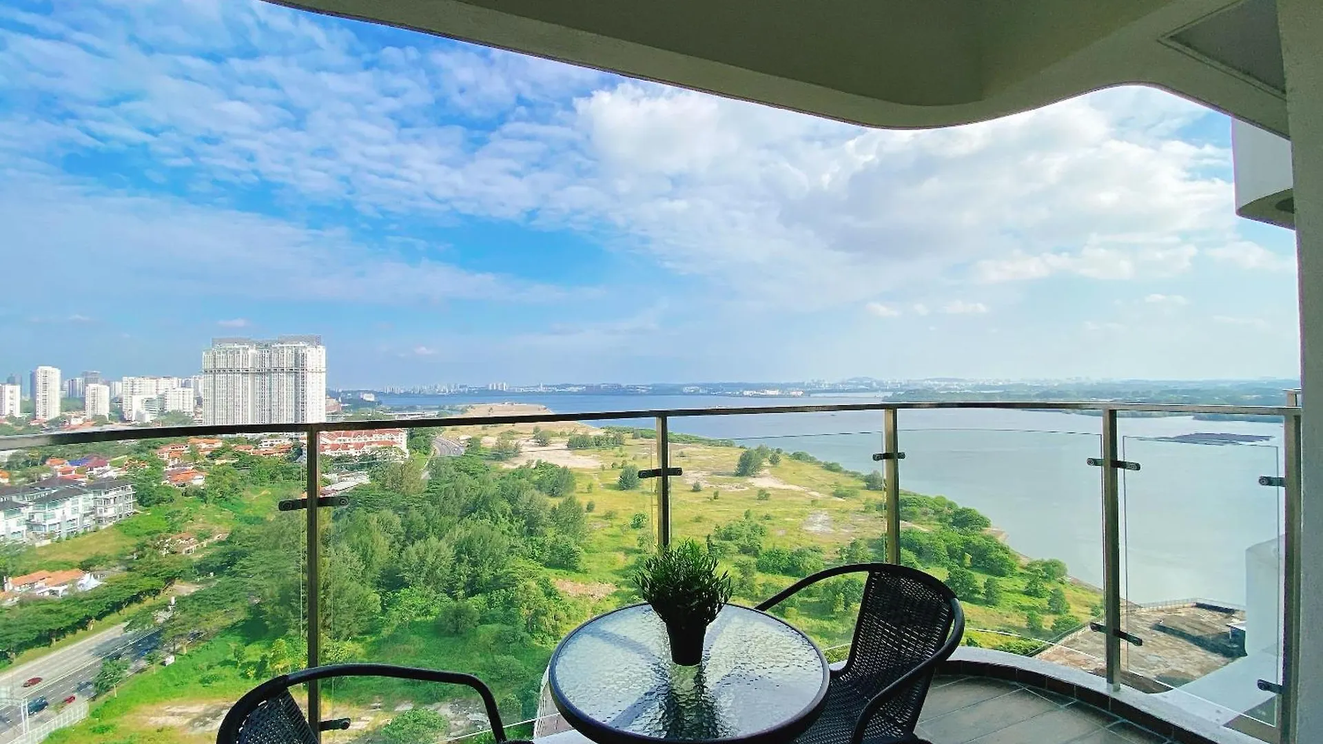 شقة Seafront Country Garden Danga Bay By Lions Bay جوهر بهرو