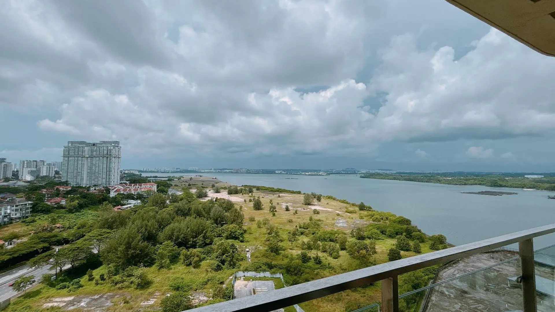 شقة Seafront Country Garden Danga Bay By Lions Bay جوهر بهرو