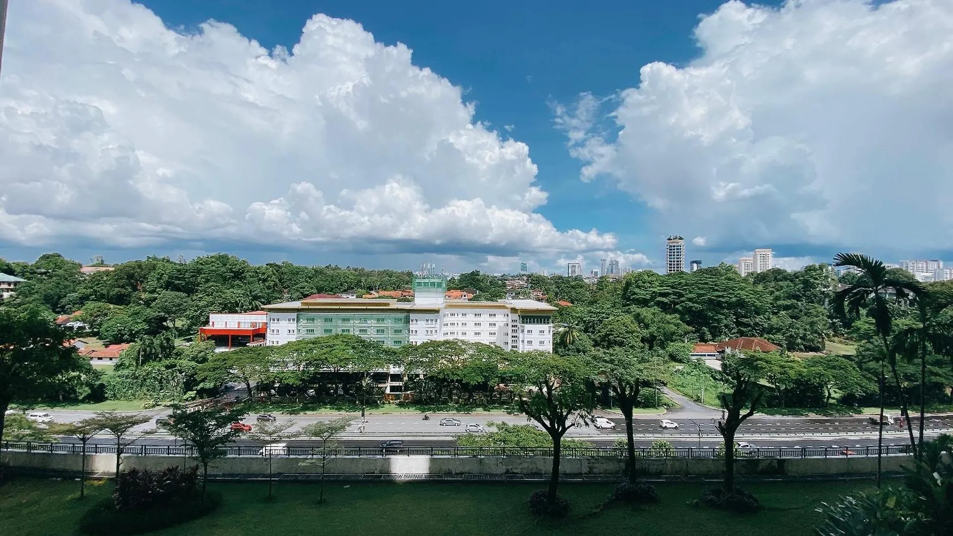 Seafront Country Garden Danga Bay By Lions Bay Apartment Johor Bahru