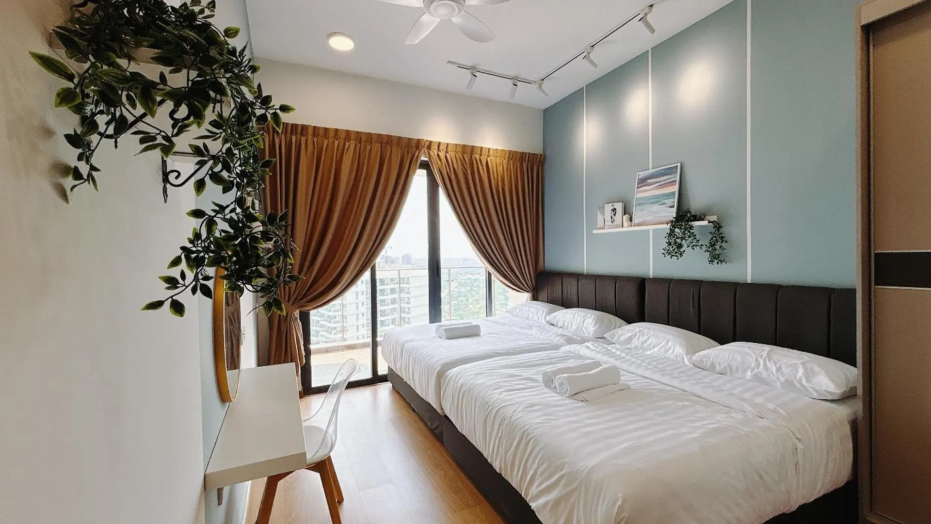 Seafront Country Garden Danga Bay By Lions Bay Apartment Johor Bahru