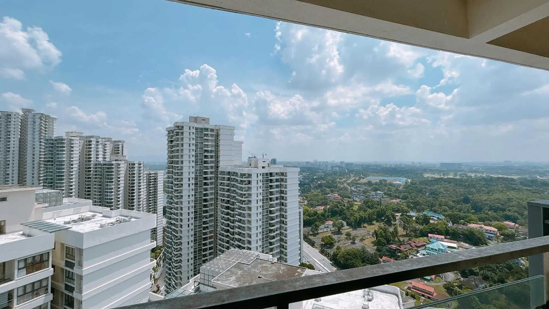 Seafront Country Garden Danga Bay By Lions Bay Apartment Johor Bahru